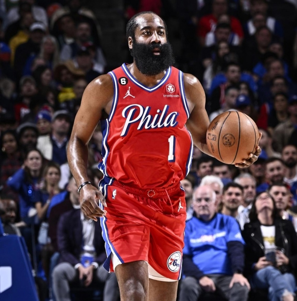 快船发挥失常,战胜尼克斯艰难取胜 快船发挥失常,战胜尼克斯艰难取胜