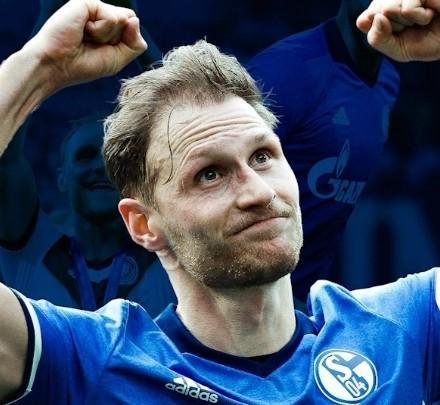 德信官网下载-沙尔克04客场告捷，全队发挥出色获得胜利