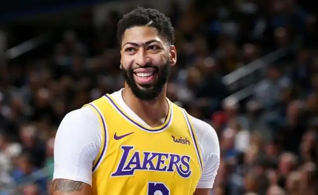 德信app-湖人队核心浓眉正式宣布续约队