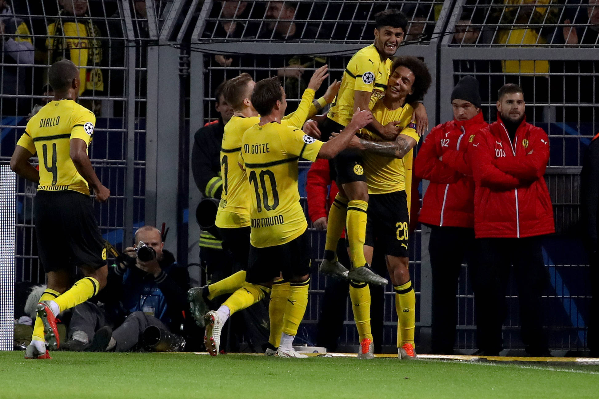 德信app下载-马德里竞技球员赛场大放异彩，主场高光表现