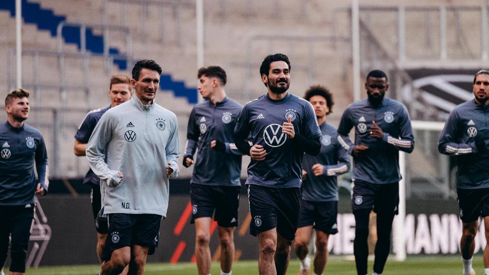 德国3-1战胜冰岛,丹麦惨遭英格兰逆转 德国3-1战胜冰岛,丹麦惨遭英格兰逆转