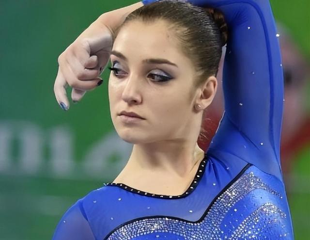 德信app下载-俄罗斯体操运动员完美表现，夺得银牌