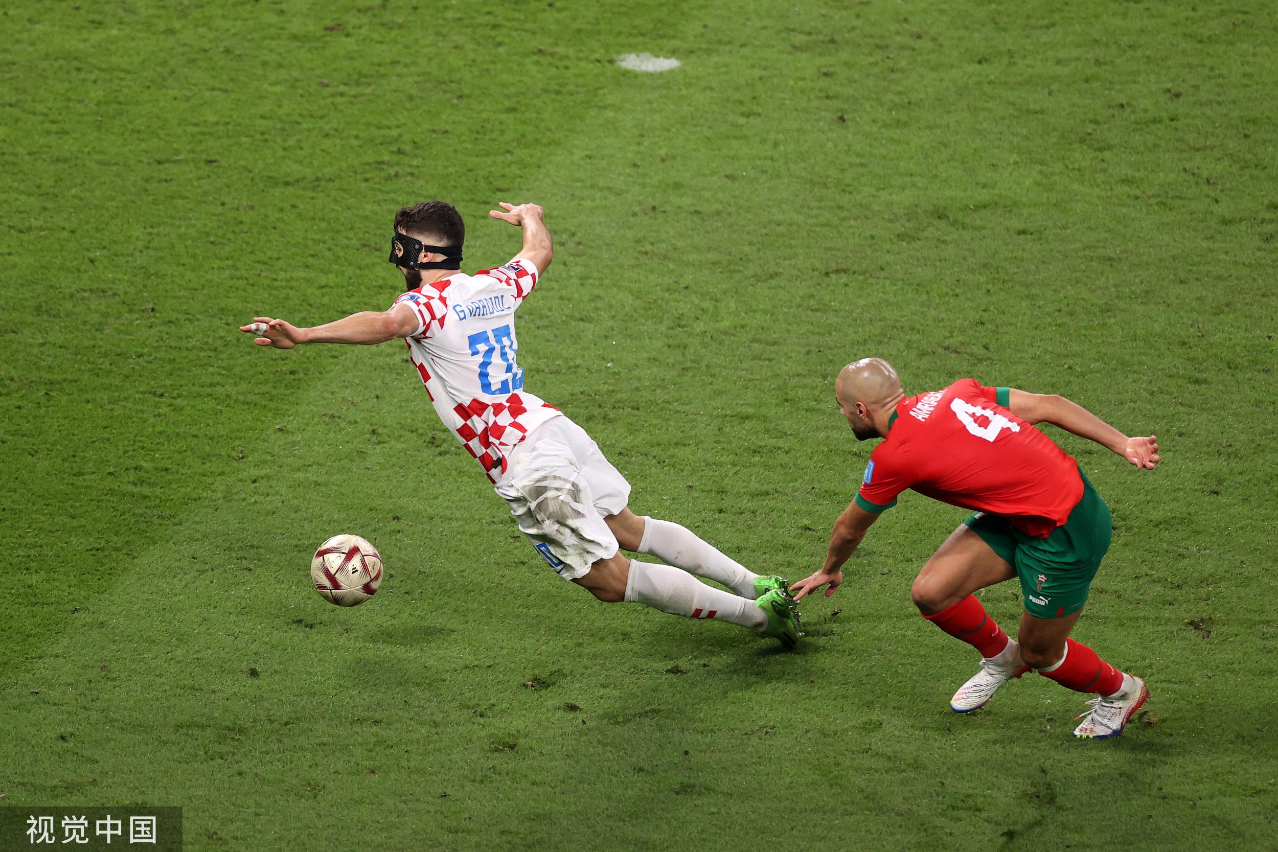 德信官网下载-克罗地亚队压倒斯洛伐克队，赢得关键胜利