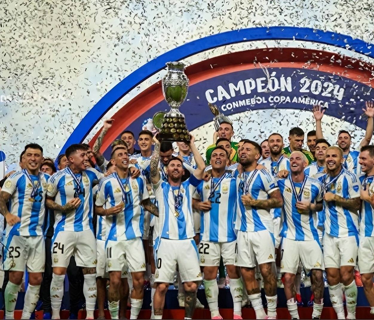 德信体育app下载-南美杯：阿根廷队掀起进攻狂潮，压制对手