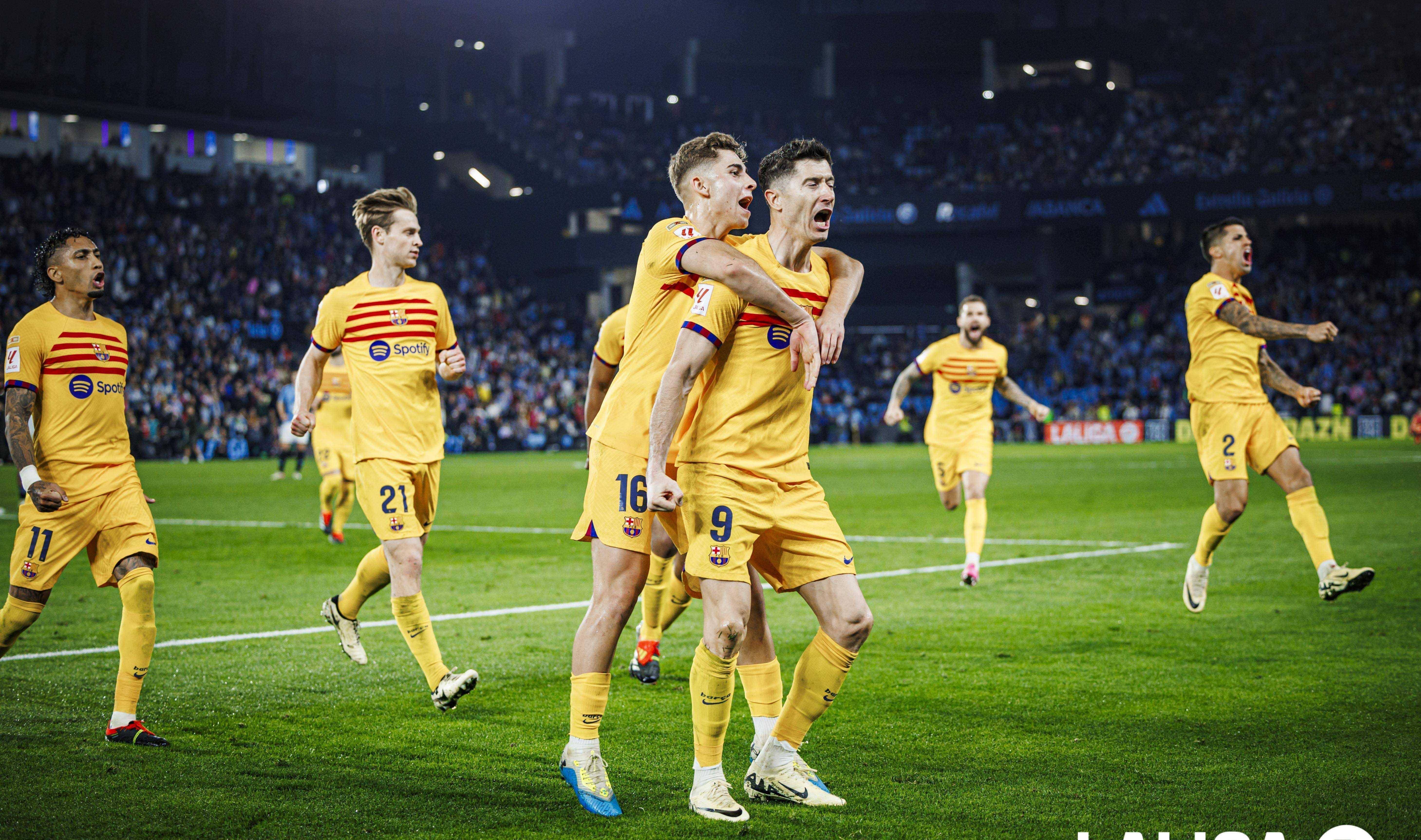 德信体育app下载-足球明星对决，赛场上演酣畅淋漓的战斗