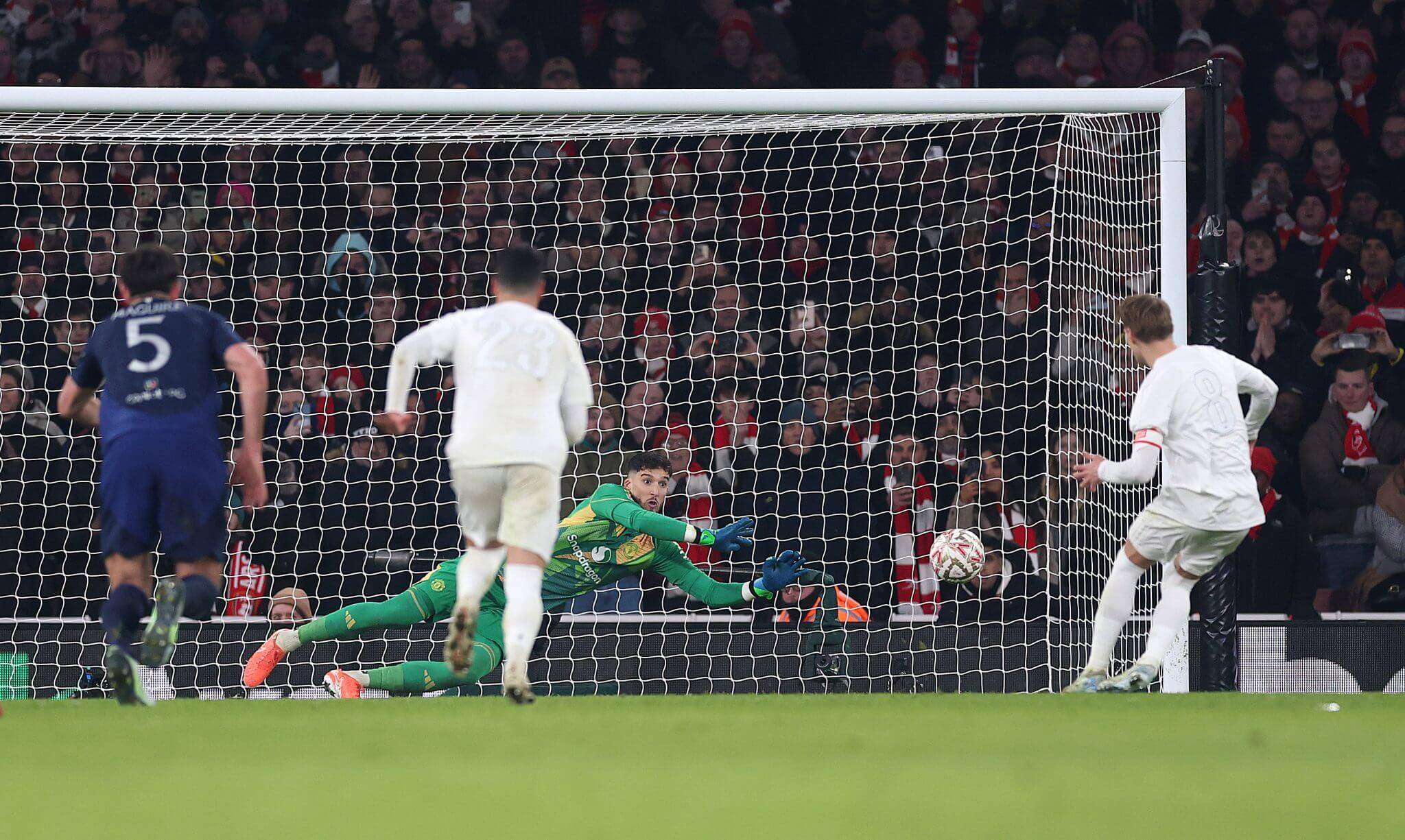 德信官网下载-阿森纳客场不敌狼队，遭遇两连败