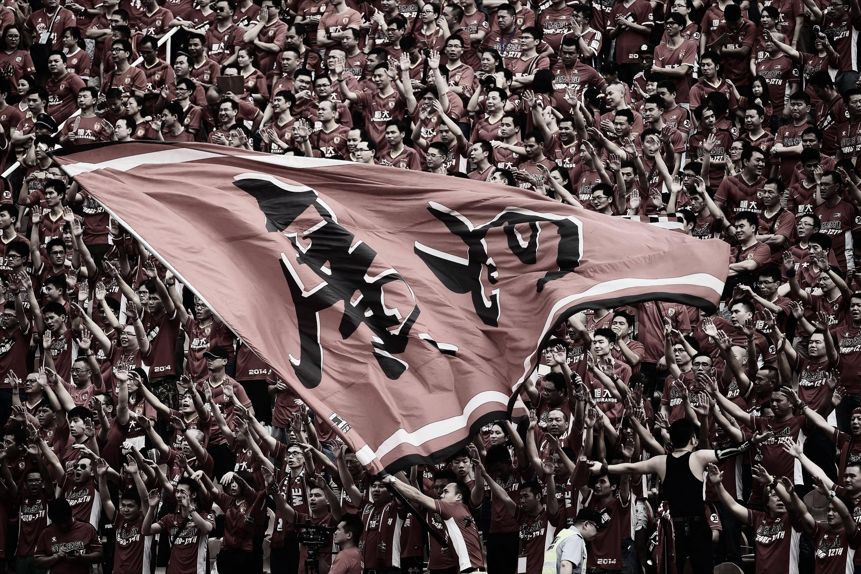 德信app下载-精彩足球比赛下幕，中国队夺得胜利