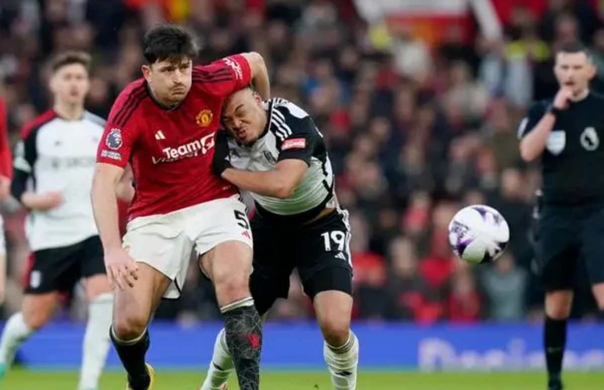 德信体育app下载-曼联遭遇关键失利，形势不利