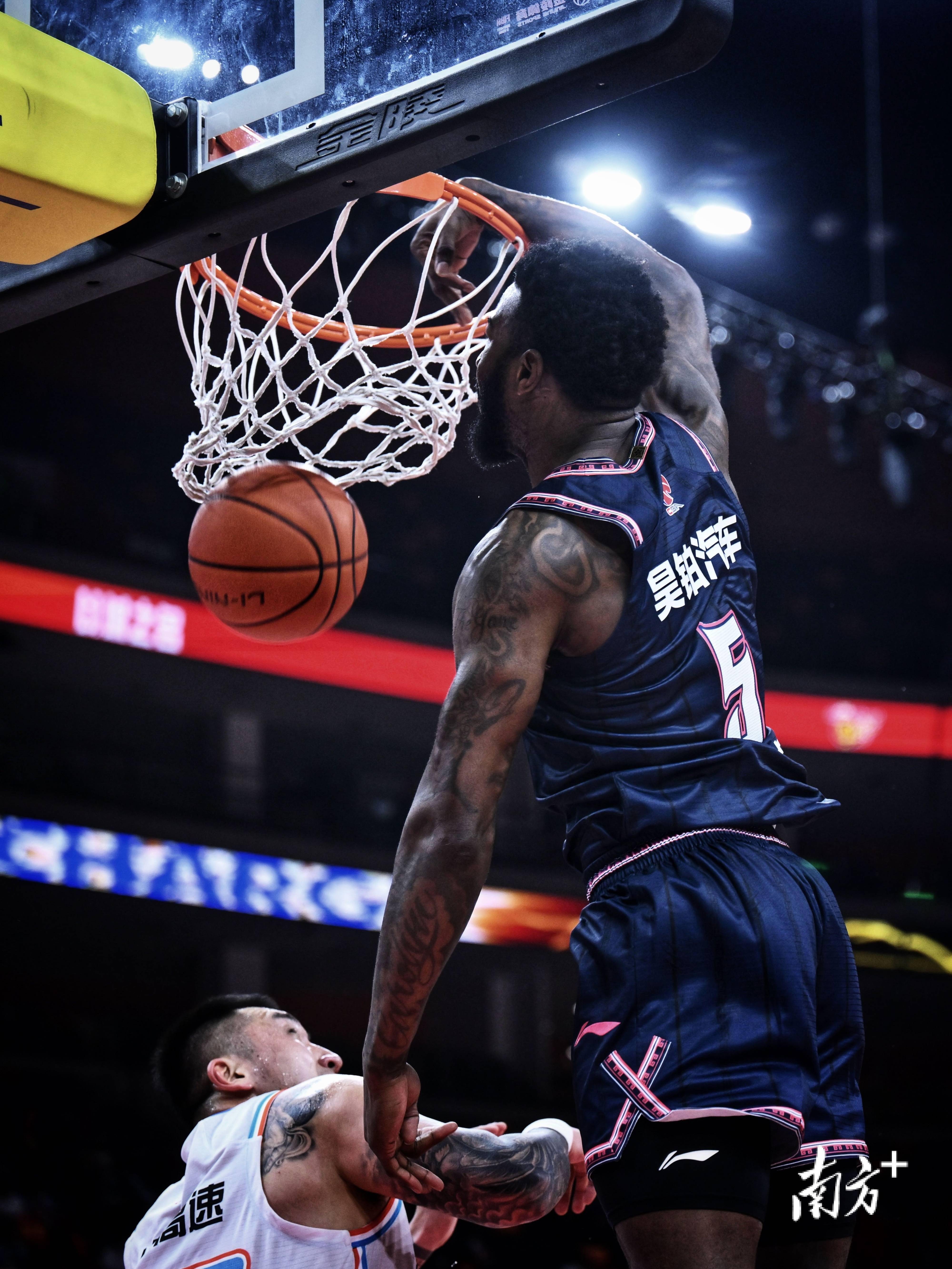 德信app下载-莱切斯特主场大胜，赢得四连胜