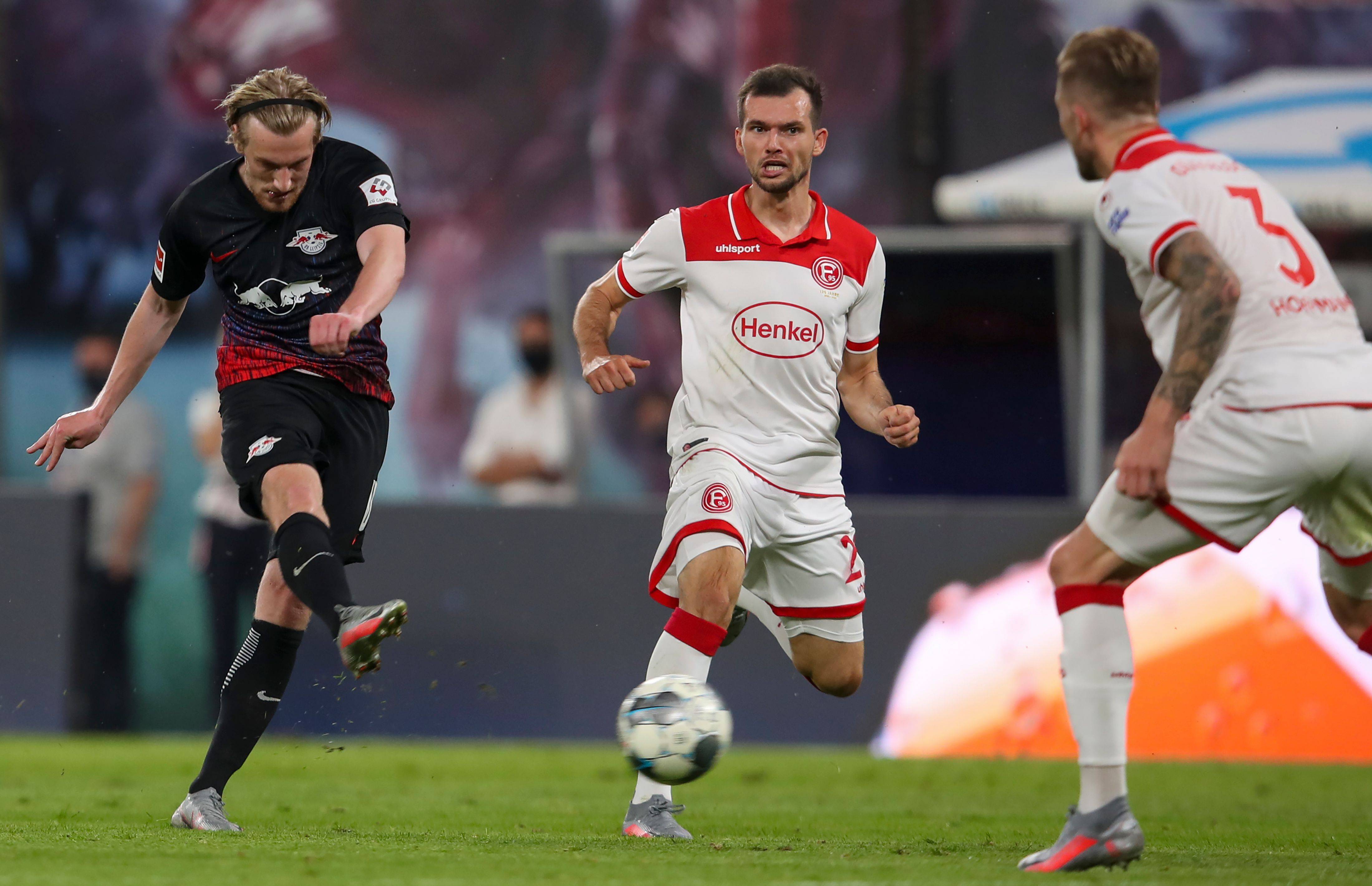 阿森纳守住主场，力保战绩不败