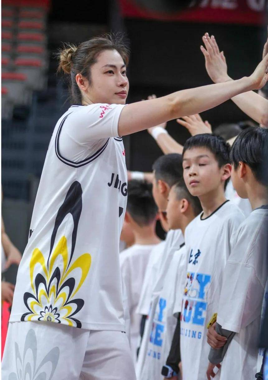 德信体育-吉林女篮士气高涨，取得胜利！