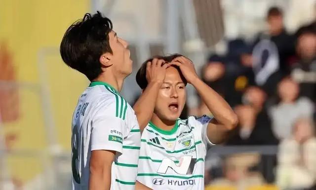 德信体育app下载-水原三星与浦项制铁:一场激烈交锋