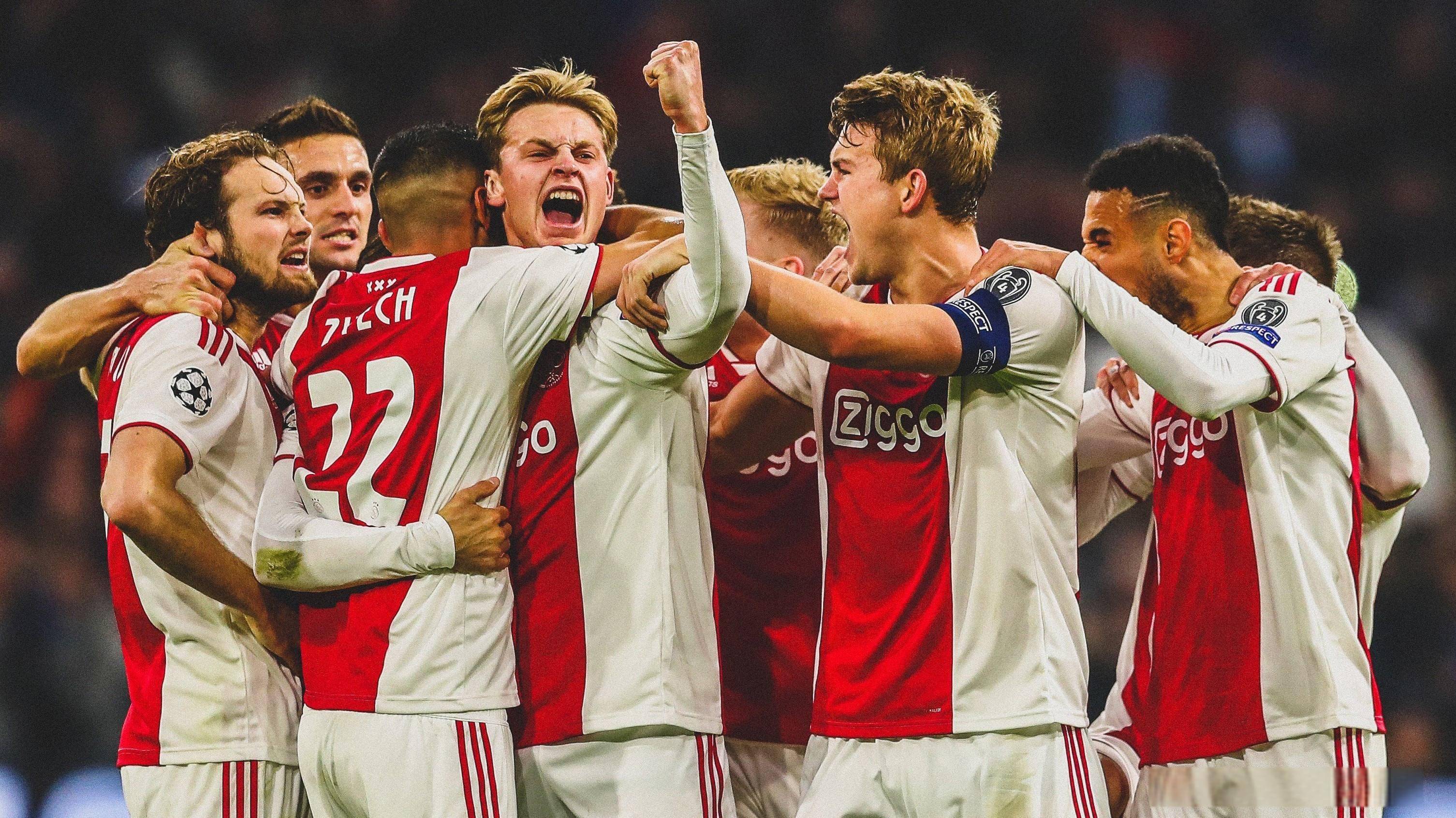 德信体育-阿贾克斯主场战平皇家社会，小组出线