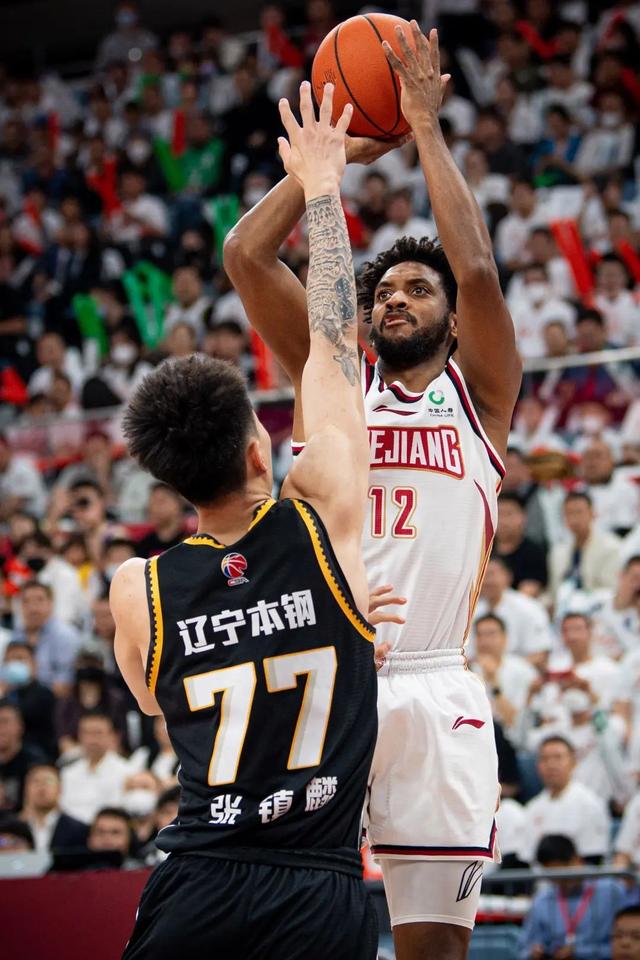 德信体育app下载-篮球比赛结果不尽人意，球员遭到批评