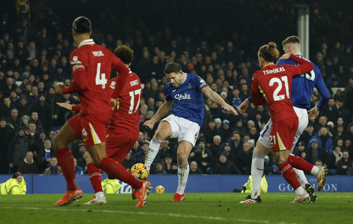 德信体育-利物浦连败不绝，教练困惑不解