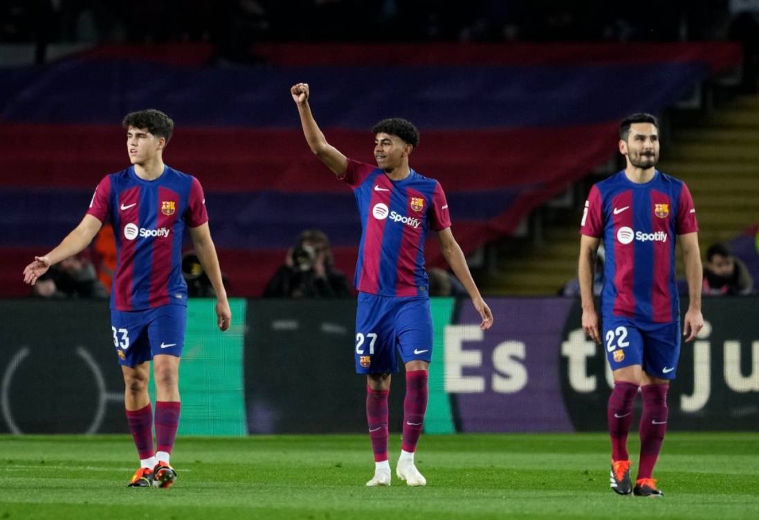 德信体育app下载-格拉纳达客场逼平强敌，表现令人刮目相看