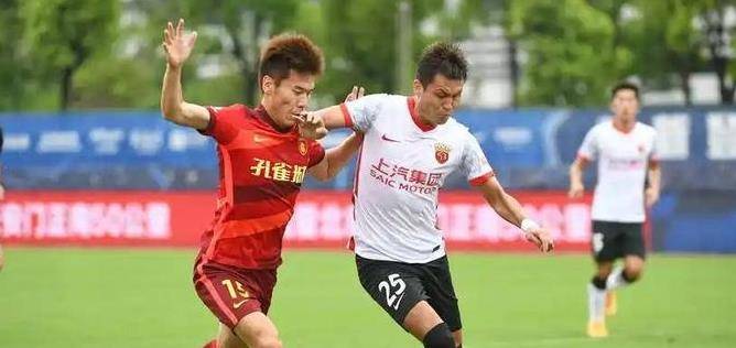 长春球队遭遇困境，备战下一场关键战役