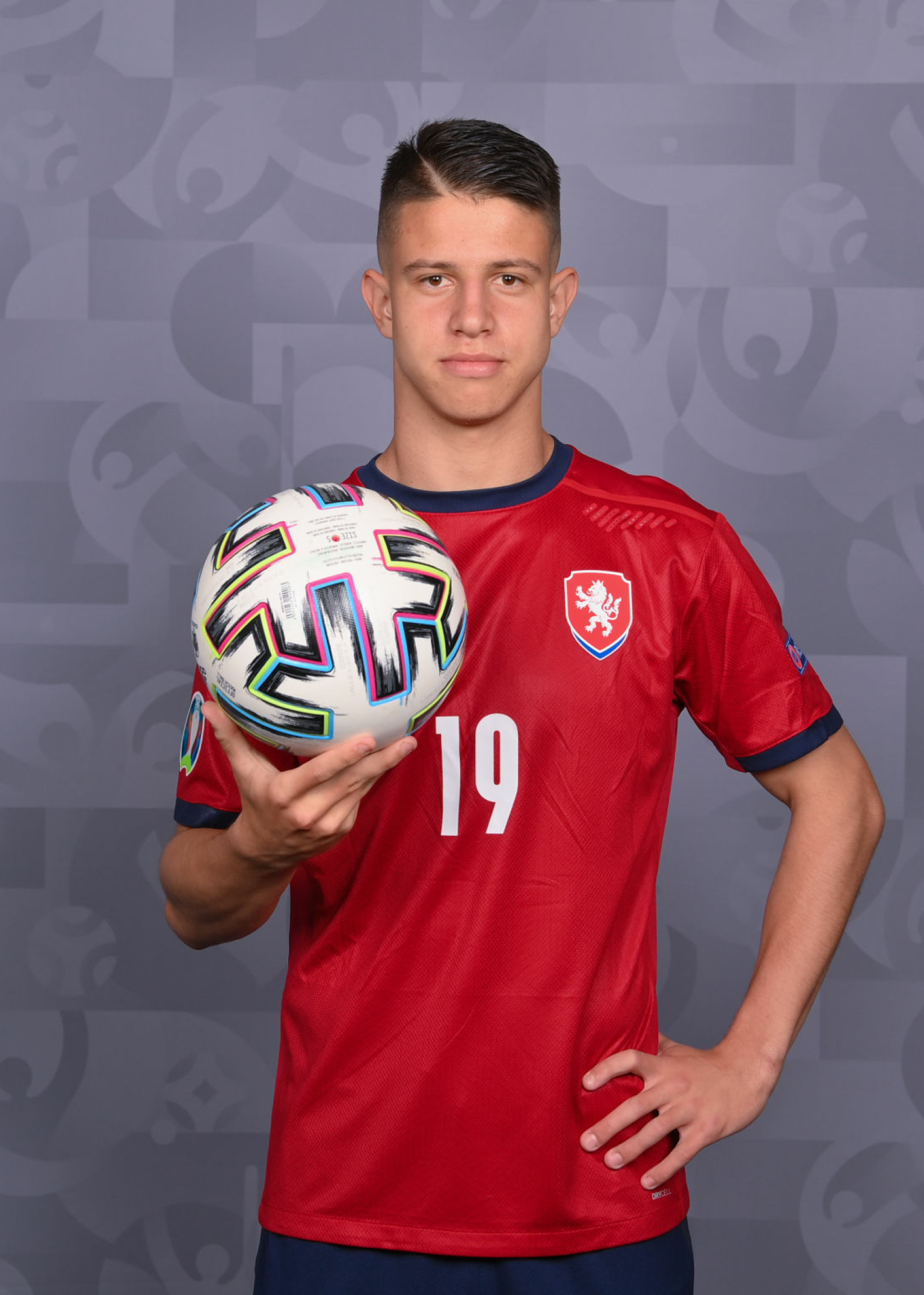 德信体育-捷克球星在德甲比赛中大放异彩