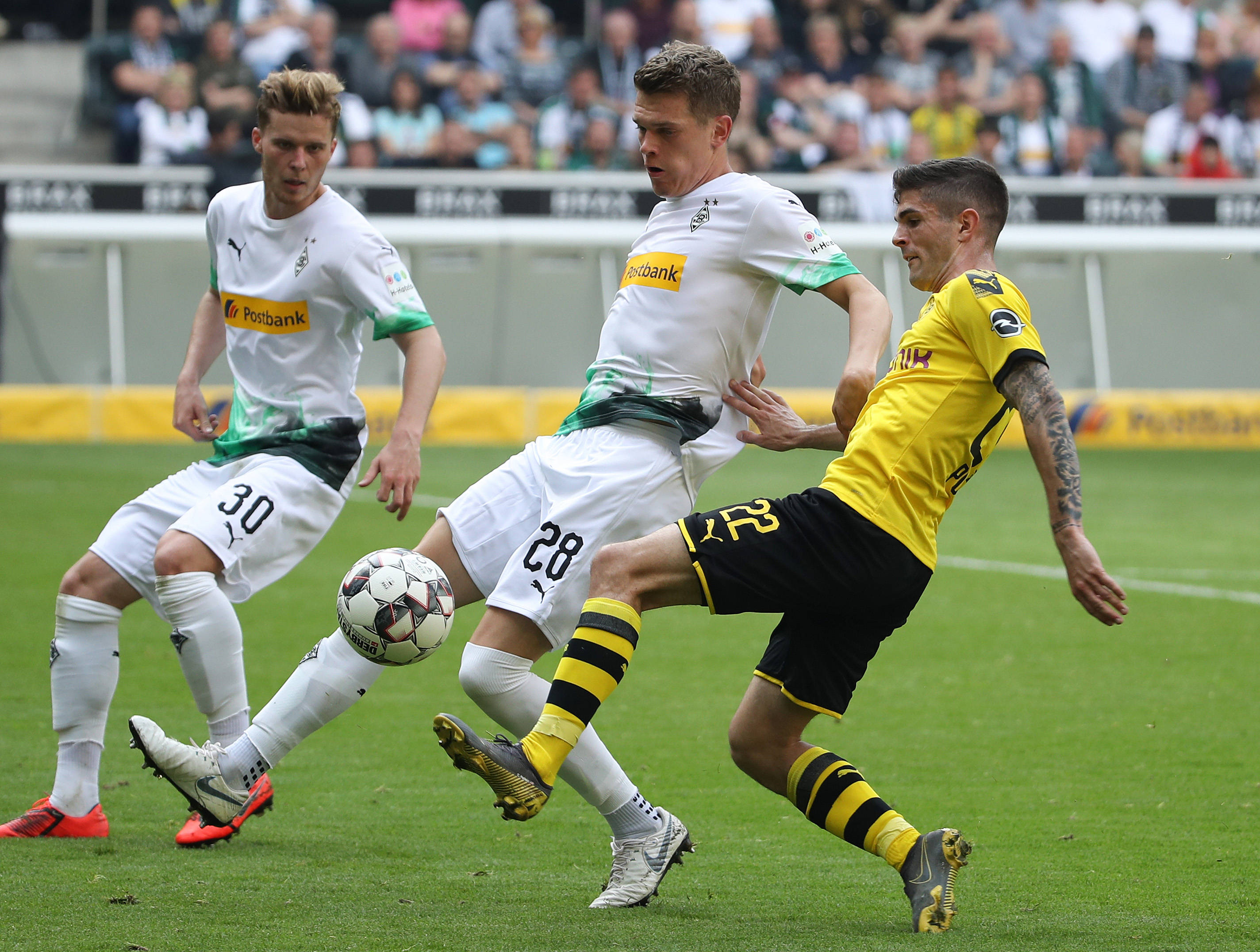 德信体育app下载-门兴格拉德巴赫继续保持不败，赛季表现亮眼