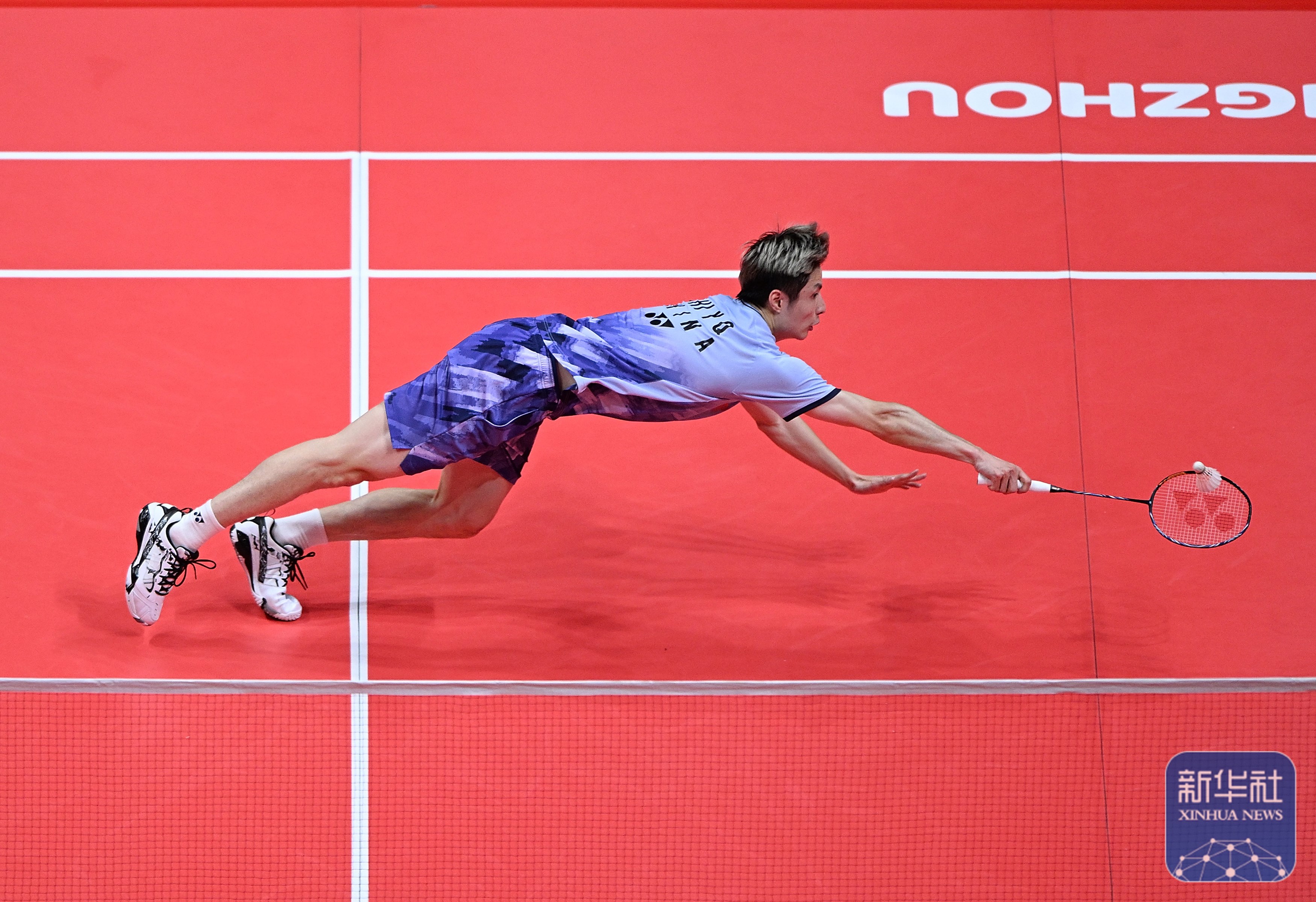 德信官网下载-羽毛球男单选手在比赛中实现逆袭