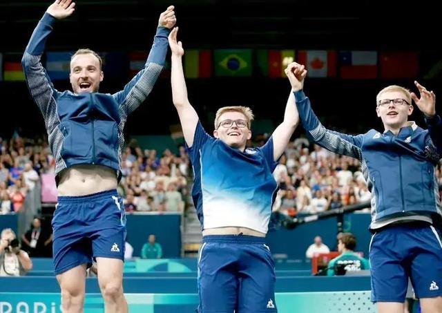 德信app-瑞典球员在比赛中展现超强实力，令人惊叹