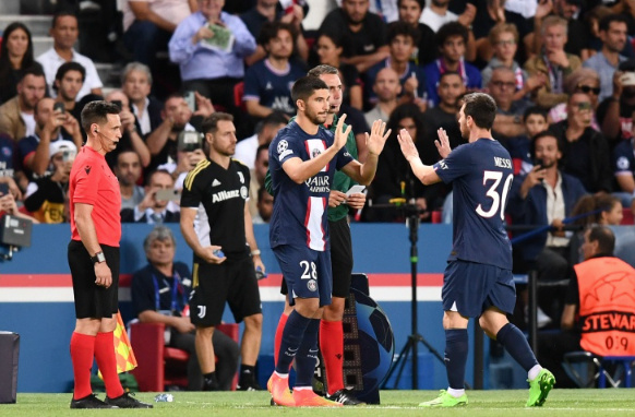 德信体育app下载-索莱尔进球无效，那不勒斯遭遇不利