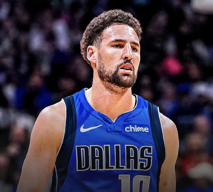 德信体育app下载-独行侠球员迎来个人突破，赢得掌声