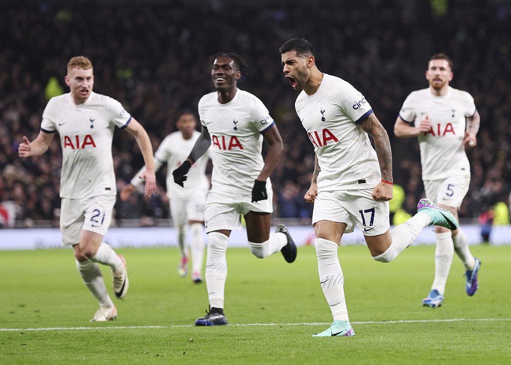 德信app下载-热刺惊险过关，晋级欧冠半决赛引发狂热