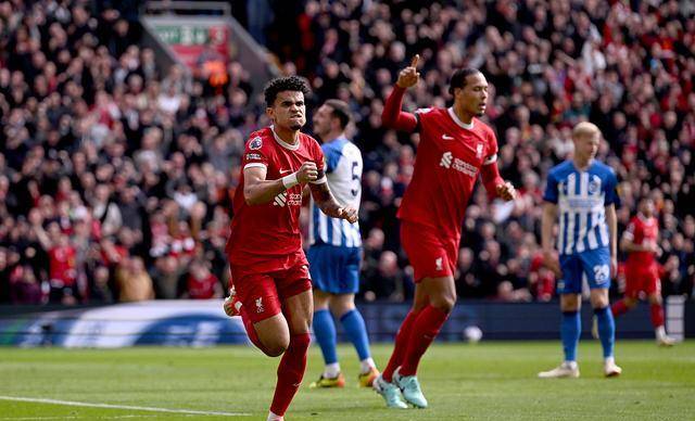 德信官网下载-神奇一击！利物浦防守漏洞大开，被对手反超