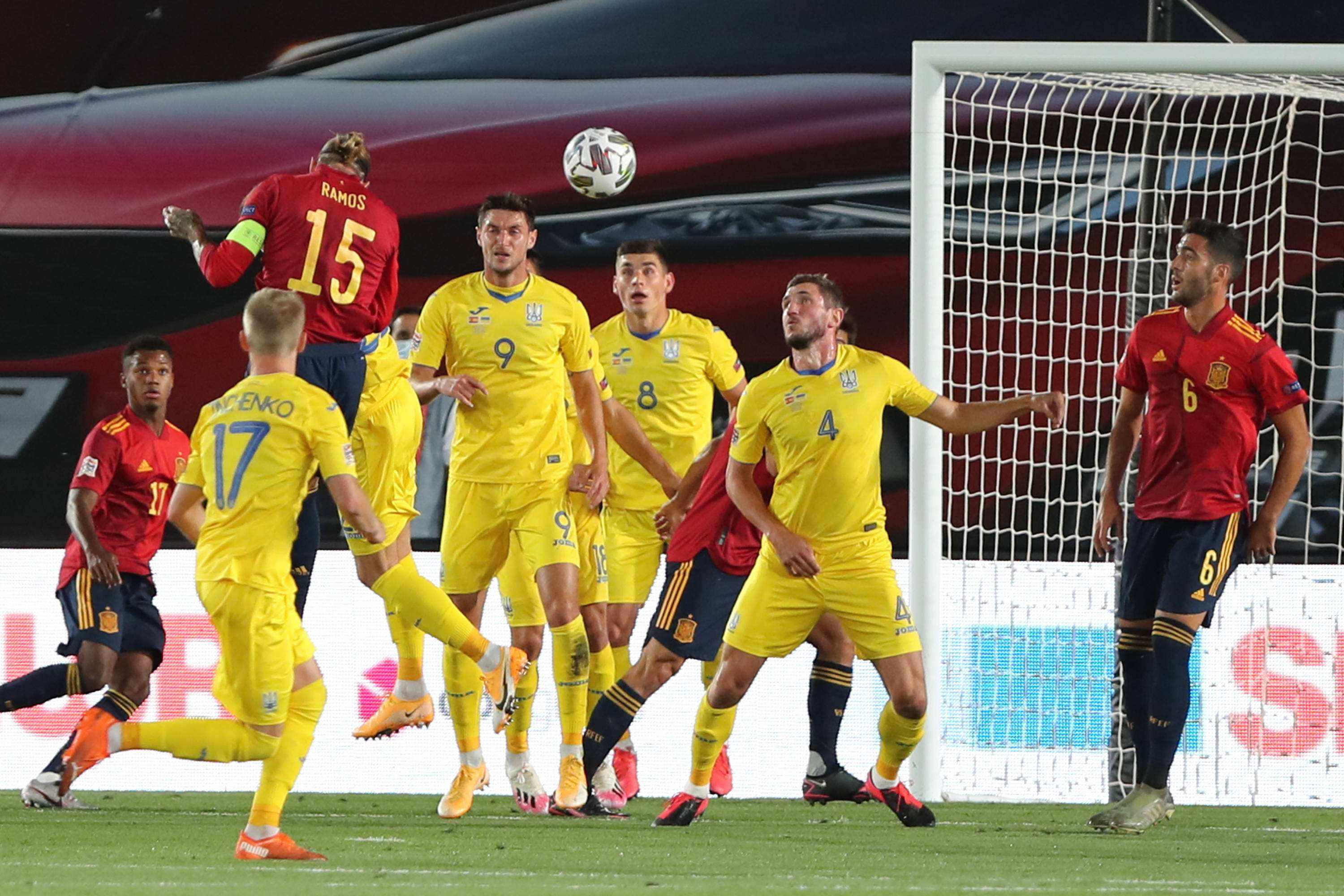 法国主场不敌瑞典，陷入小组领先争夺