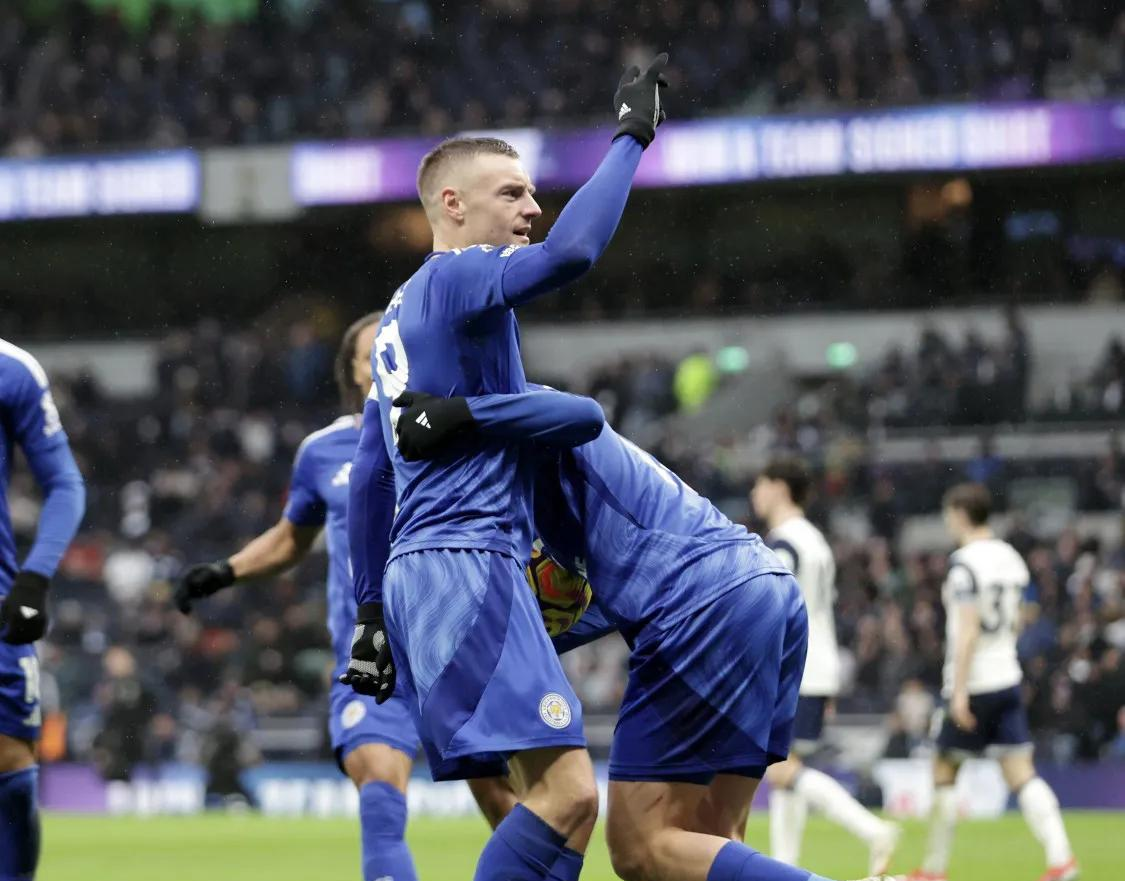 成都昭庆击败浦和PSL,主场取胜豪取三分 成都昭庆击败浦和PSL,主场取胜豪取三分