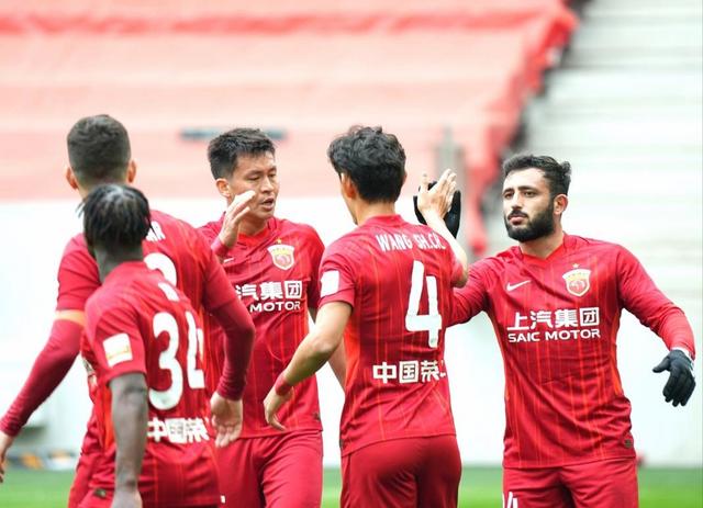 中国球队迎来澳洲挑战,上海上港需全力以赴 中国球队迎来澳洲挑战,上海上港需全力以赴