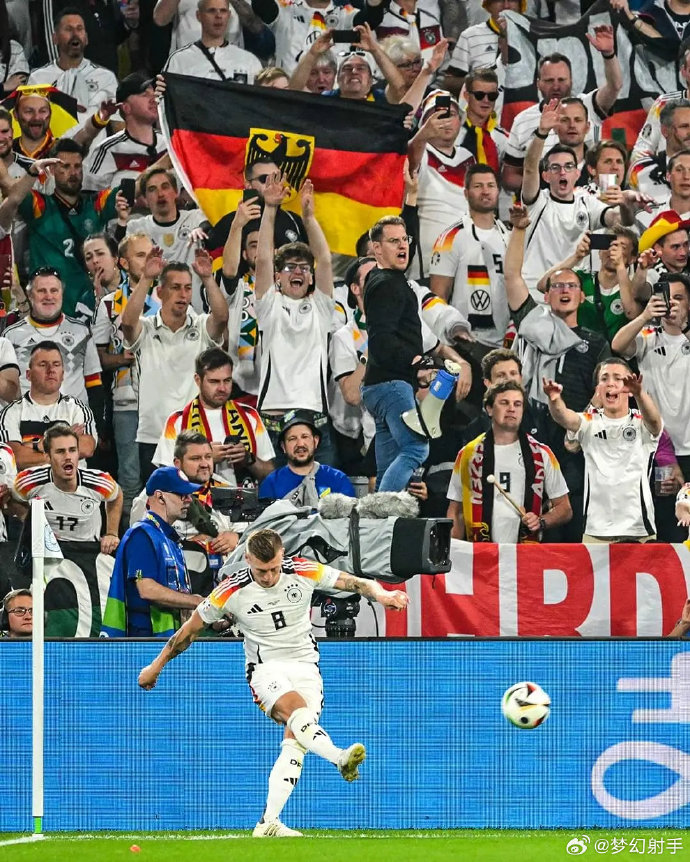 维尔纳破门,德国顺利晋级欧洲预选赛四强 维尔纳破门,德国顺利晋级欧洲预选赛四强