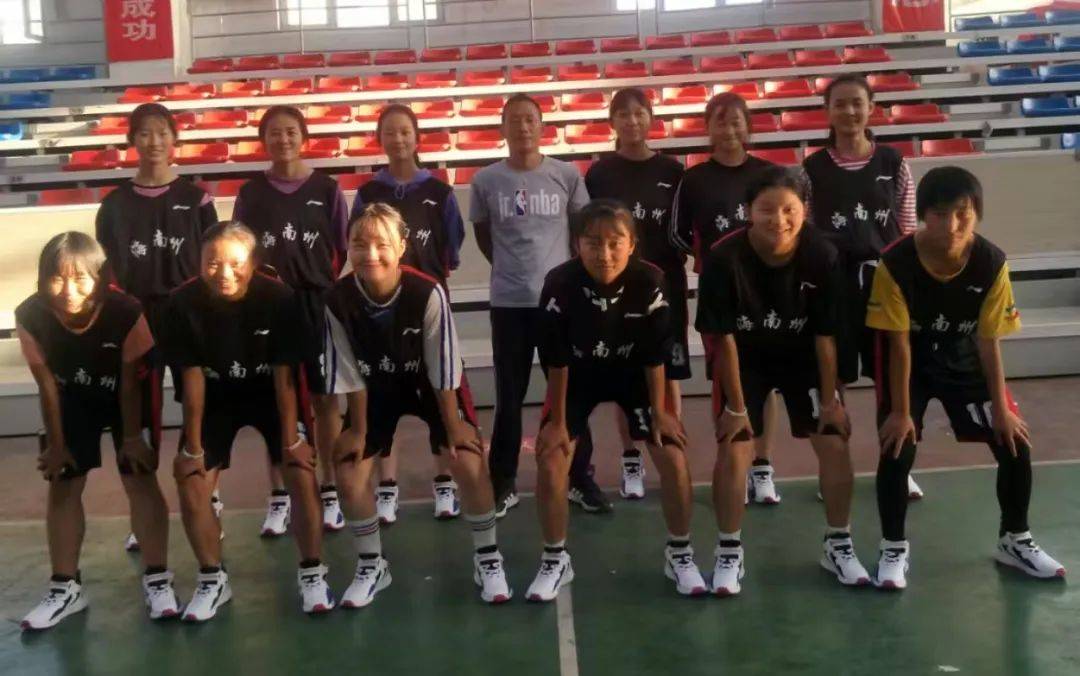 海南男篮全面爆发，一飞冲天势如破竹