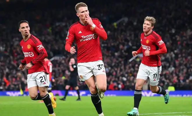 曼联力克对手,稳坐欧洲联赛资格赛席位 曼联力克对手,稳坐欧洲联赛资格赛席位