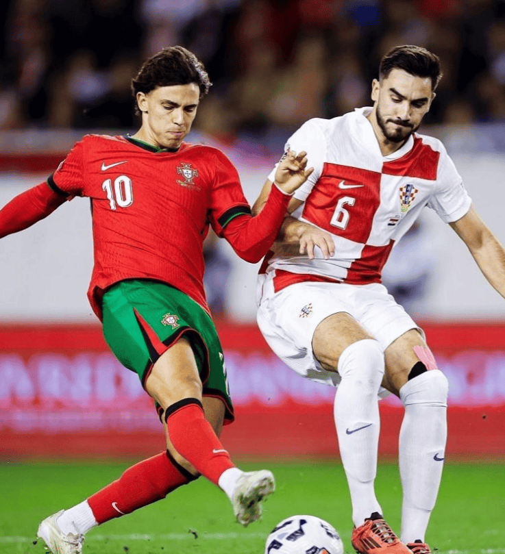 欧预赛激战正酣，各队拼尽全力