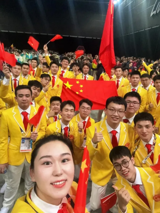 德信官网下载-里昂取得惊险胜利，全队斗志旺盛迈向下一场比赛