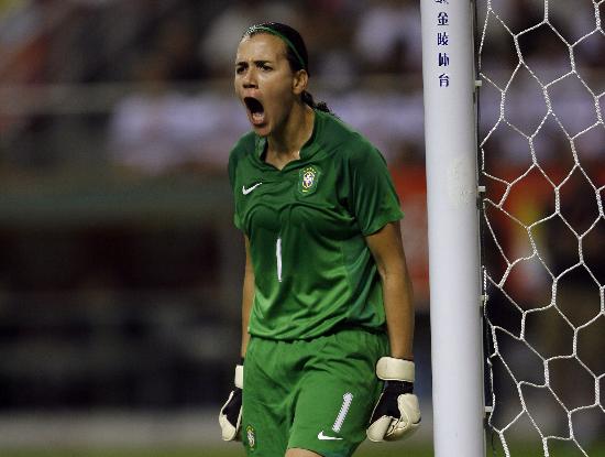 德信体育-低迷表现！斯特拉斯堡连续失球，卫冕前景黯淡