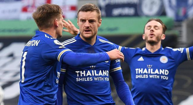 德信体育-埃弗顿对阵斯托克城，黄蓝之争胜负难分！