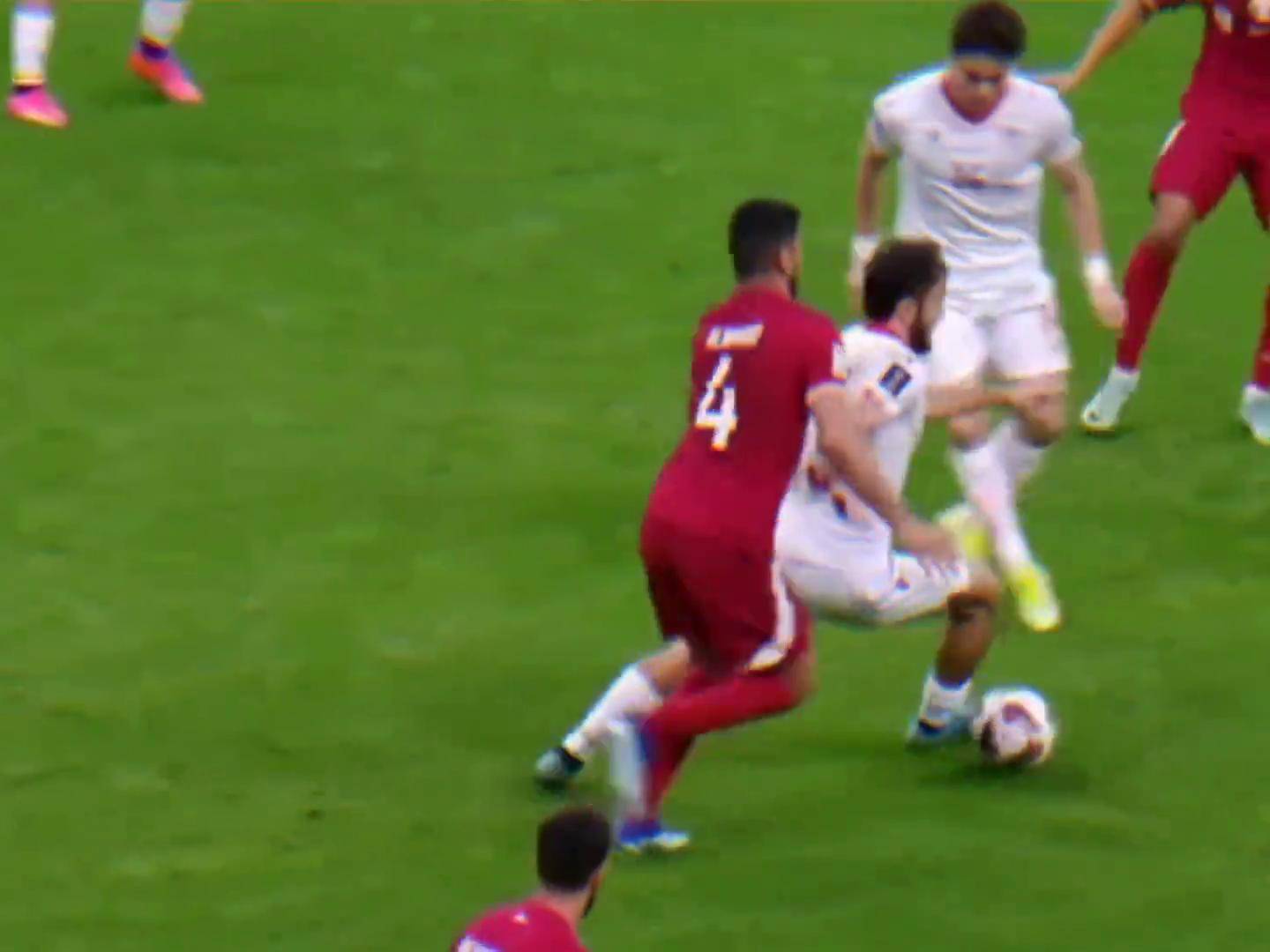 德信体育app下载-热辣情感！国内足球联赛的搏击之路