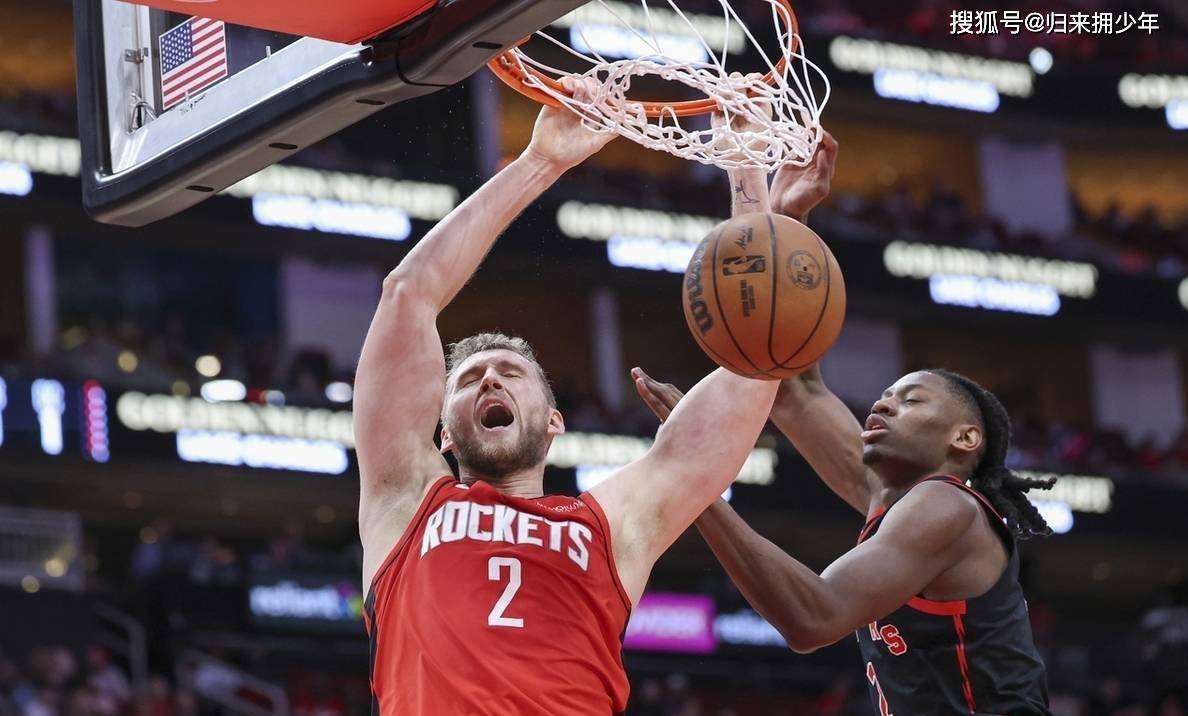 猛龙队力克竞争对手，夺得胜利