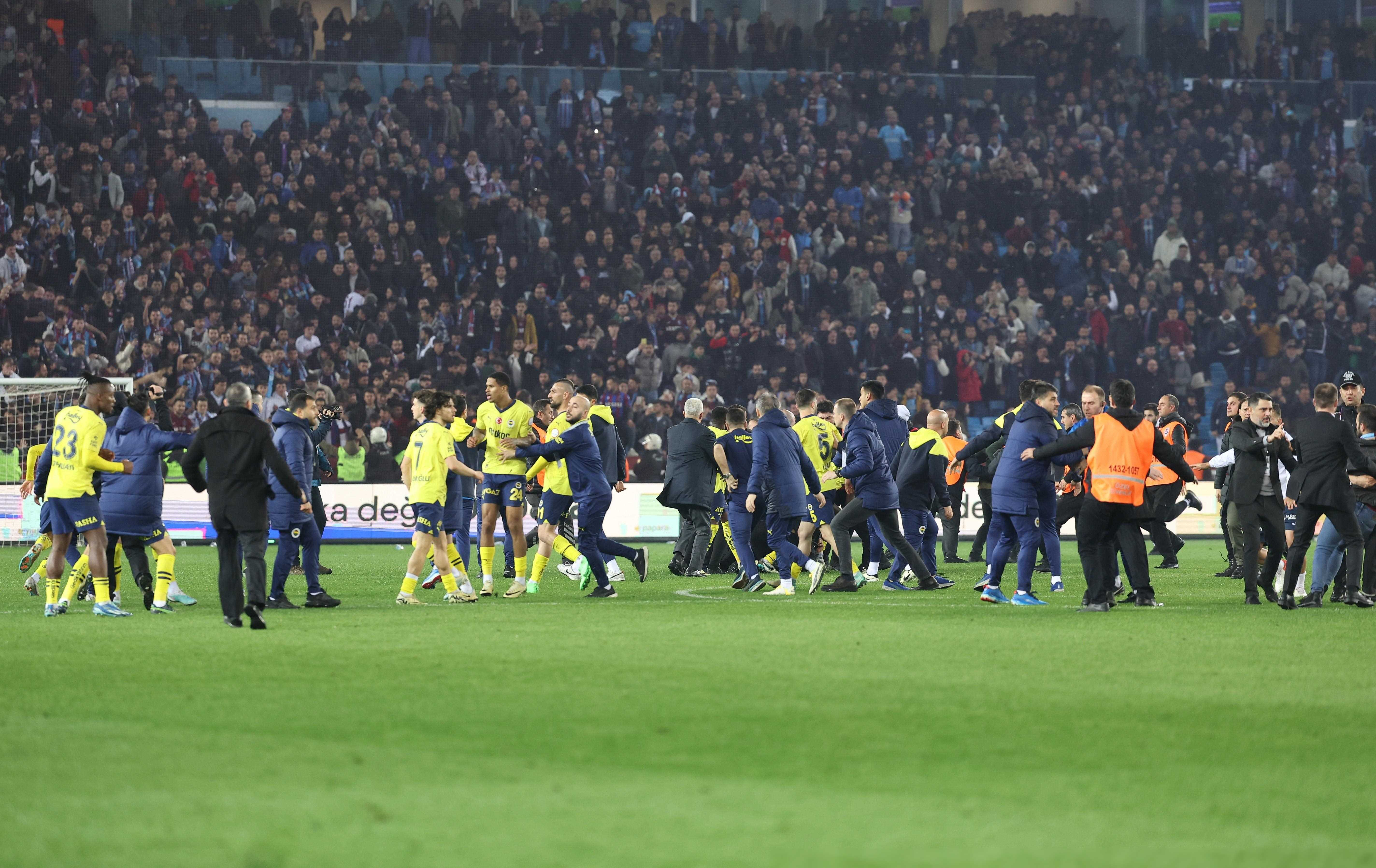 德信体育-切尔西客场遭遇惨败，阵痛加剧