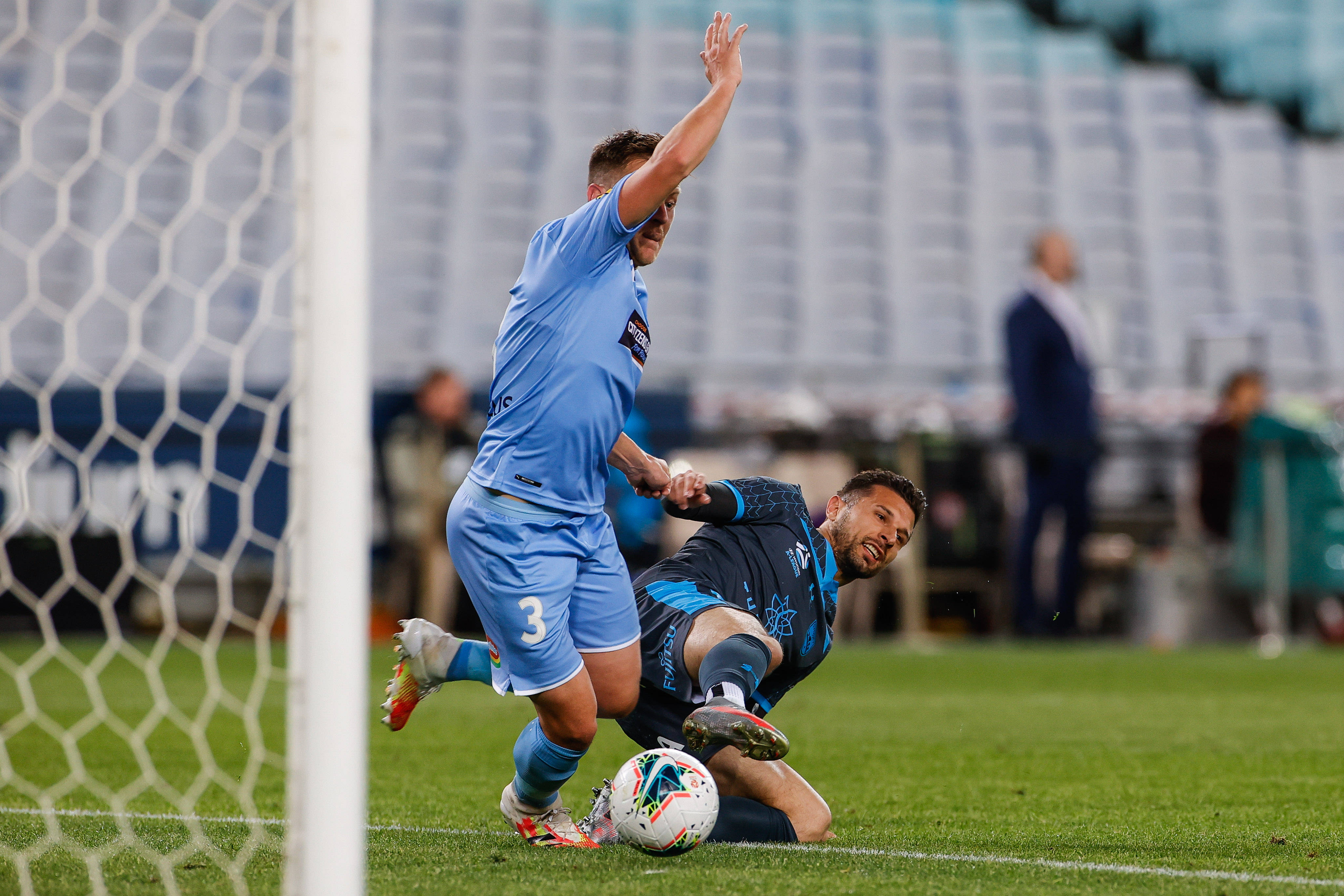 澳洲篮球职业联赛半决赛对决激烈