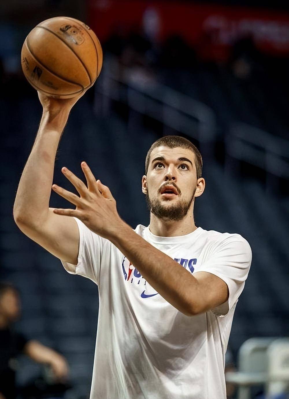 快船大胜太阳，西部第一的席位更稳固