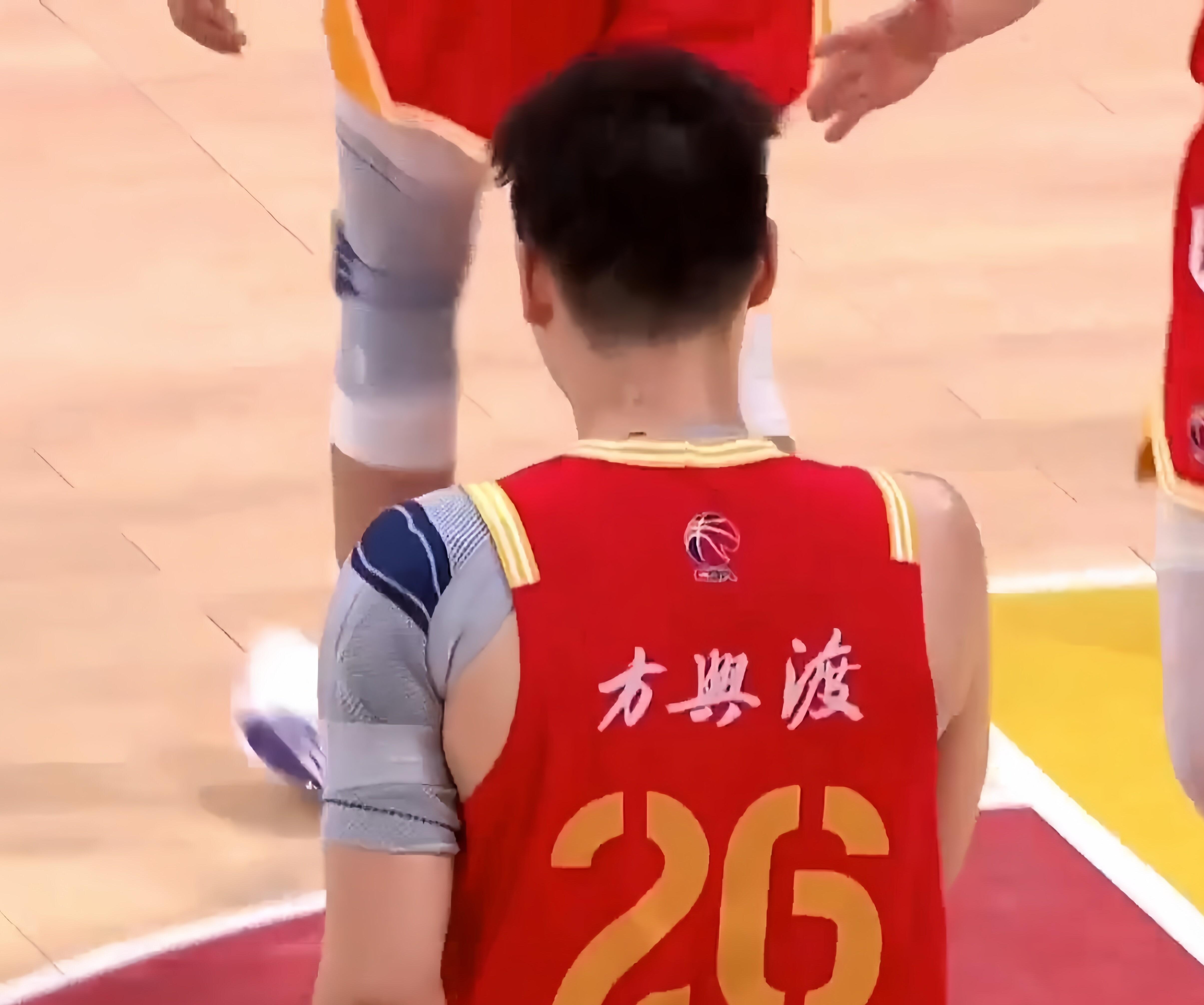 广厦队战术打法完美，大胜对手