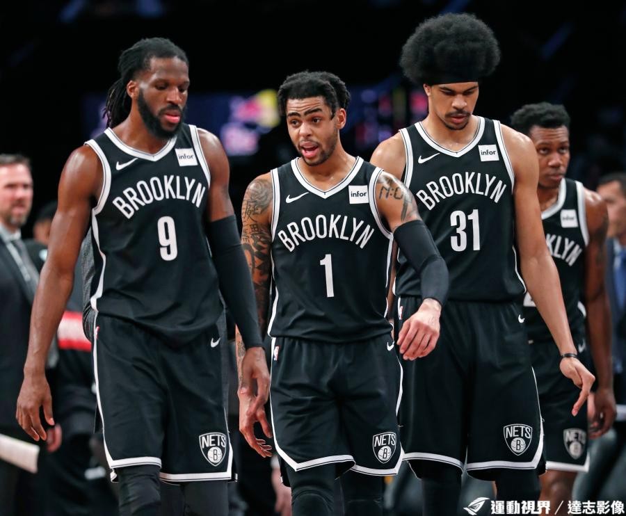 德信app-篮网队正面临阵容改组，新赛季前景莫测