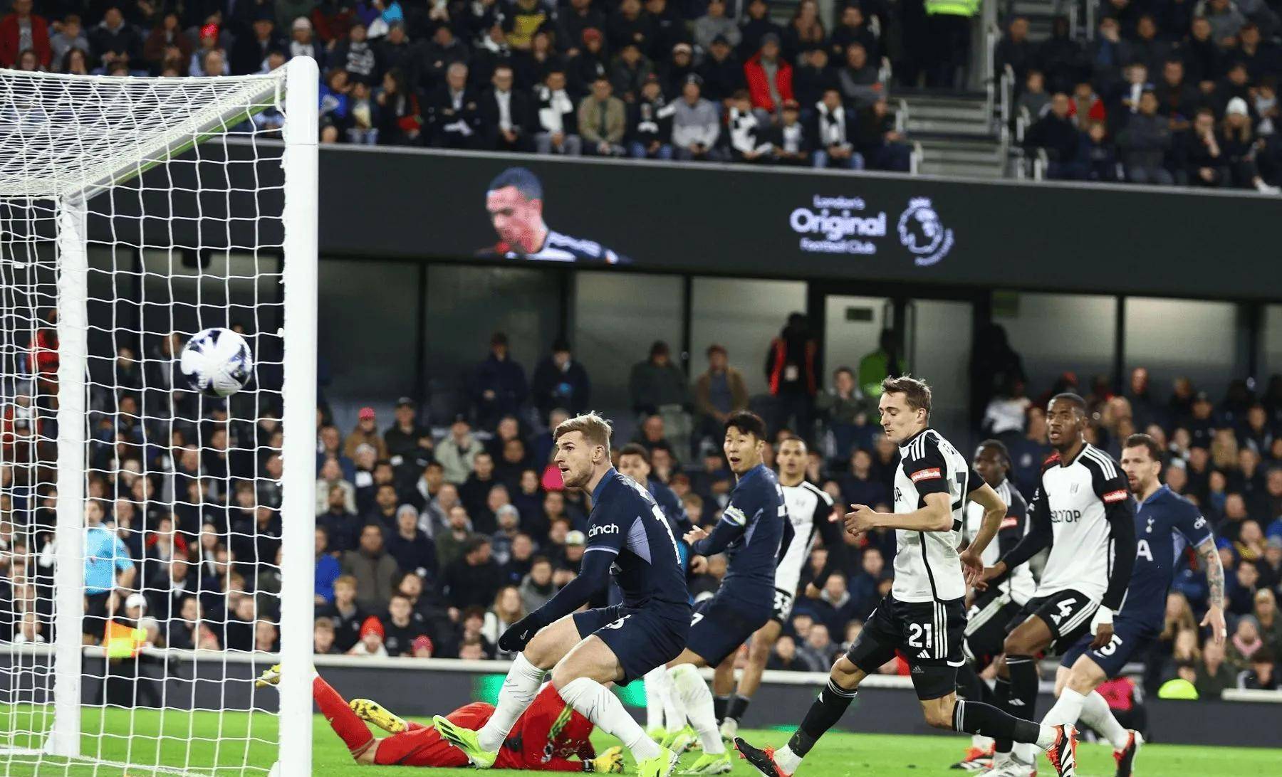 亚特兰大击败佛罗伦萨，继续保持领先