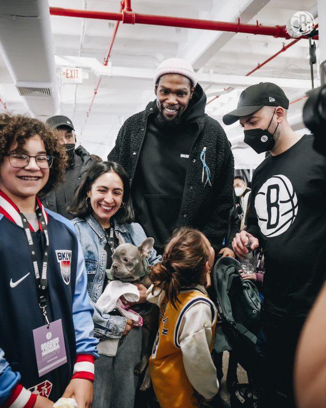 德信体育app下载-篮网队球员在家训练情况一览