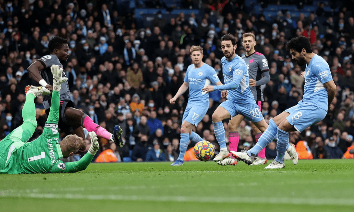 里尔客场致命失误,全队陷入困境需要紧急调整 里尔客场致命失误,全队陷入困境需要紧急调整