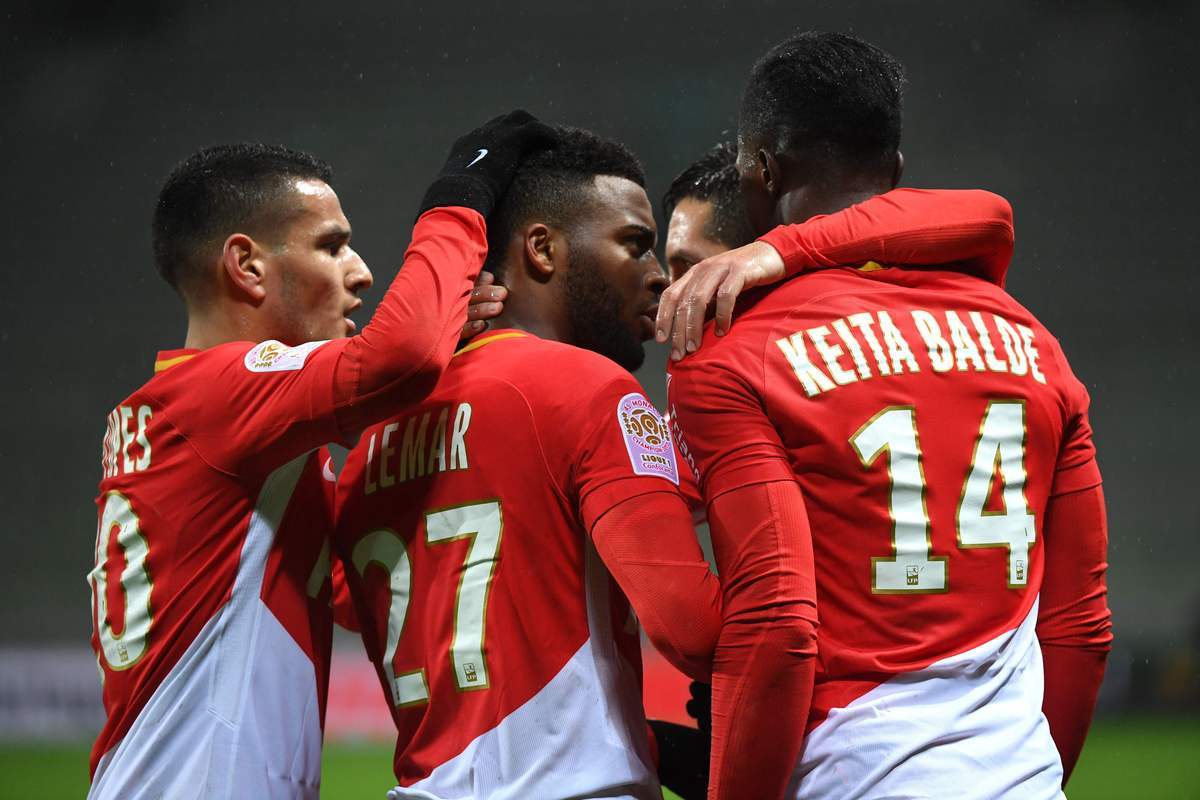 PSG客场战胜摩纳哥，豪取三分